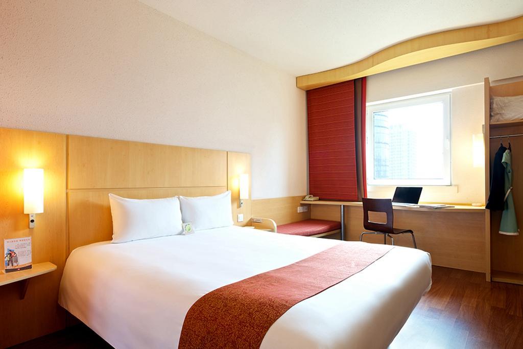 Ibis Luoyang Hi Tech Dev Zone Hotel Exterior photo