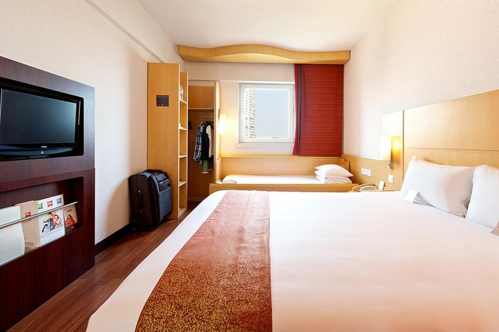 Ibis Luoyang Hi Tech Dev Zone Hotel Exterior photo